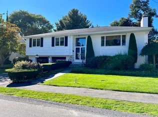 151 Woodbine Cir, Needham, MA 02494