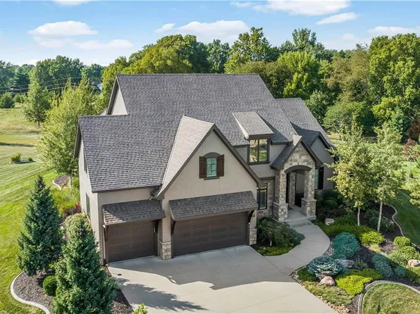 15700 Bond St, Overland Park, KS 66221