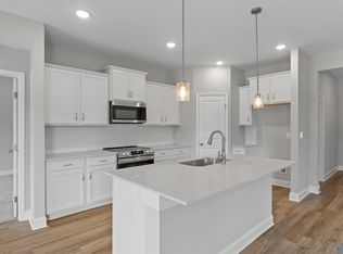 6227 Pisgah Dr NW, Huntsville, AL 35810