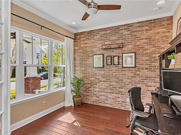 5th image of 13844 Eliot Ave