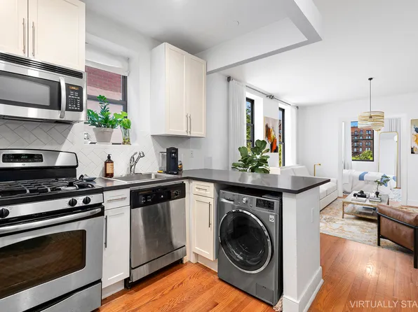 305 West 150th Street 705 image 3 of 11