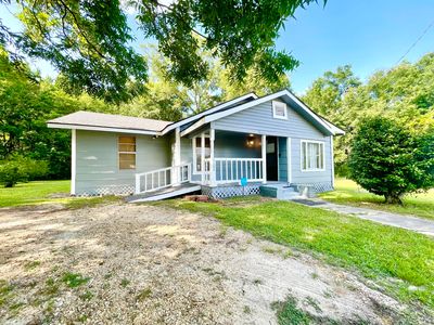 212 William Carey Pkwy, Hattiesburg, MS, 39401