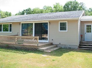 4908 S Croton Hardy Dr, Newaygo, MI 49337
