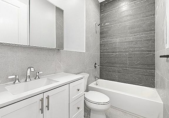5th image of 587 Greene Ave #2