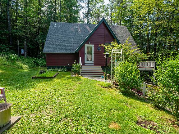 5th image of 11 Snowshoe Hill Road