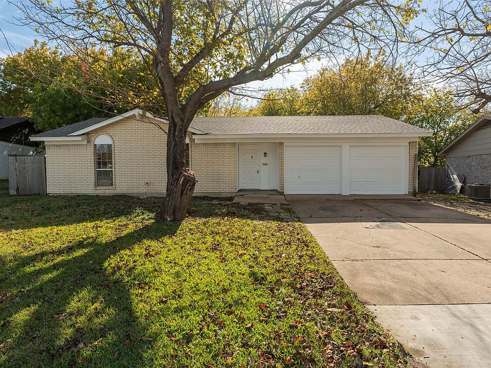 1st image of 716 S Deerfield Cir