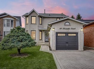 18 Desantis Ct, Hamilton, ON L8W 3A9