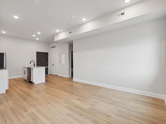 2nd image of 2157 E Lehigh Ave #406