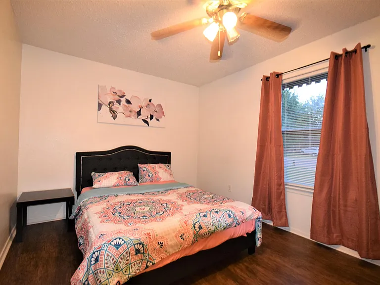 6401 Basswood Dr #A — Photo 6