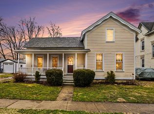 106 Beech St E, Three Oaks, MI 49128