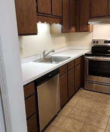 2nd image of 3139 Davenport Ave APT 10