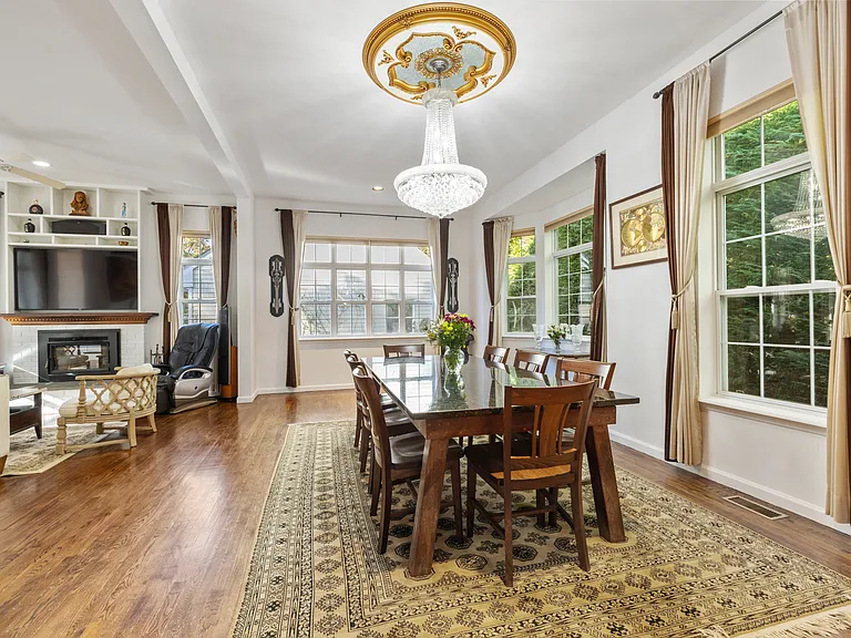 7 Spring Close Ln — Photo 8