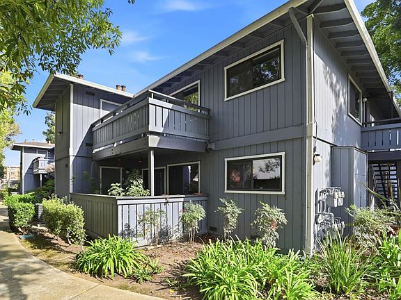 3rd image of 4013 Ralston Cmn