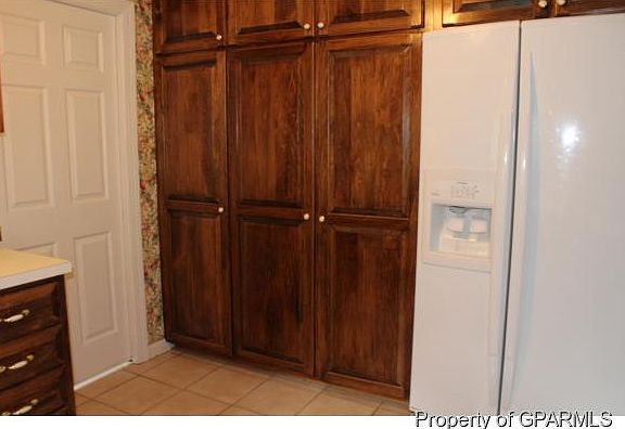 4th image of 303 Dawnlynn Ln