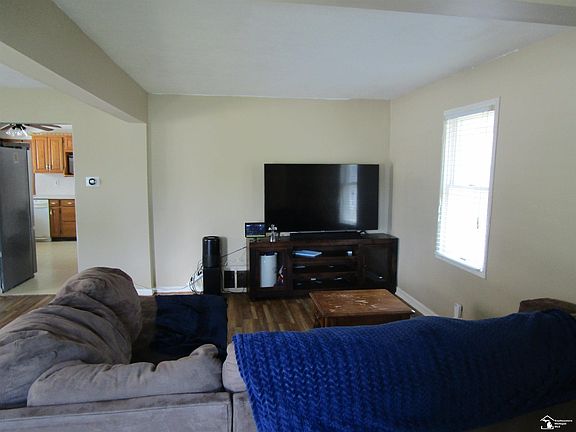 5th image of 2342 Vivian Rd