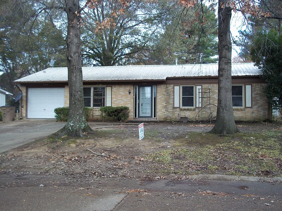 1st image of 725 Redwood Dr