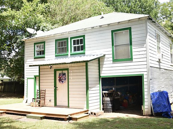 3rd image of 711 Lamar Ave