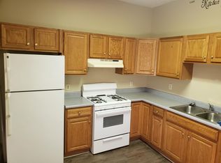 917 W 3rd St APT 6, Davenport, IA 52802