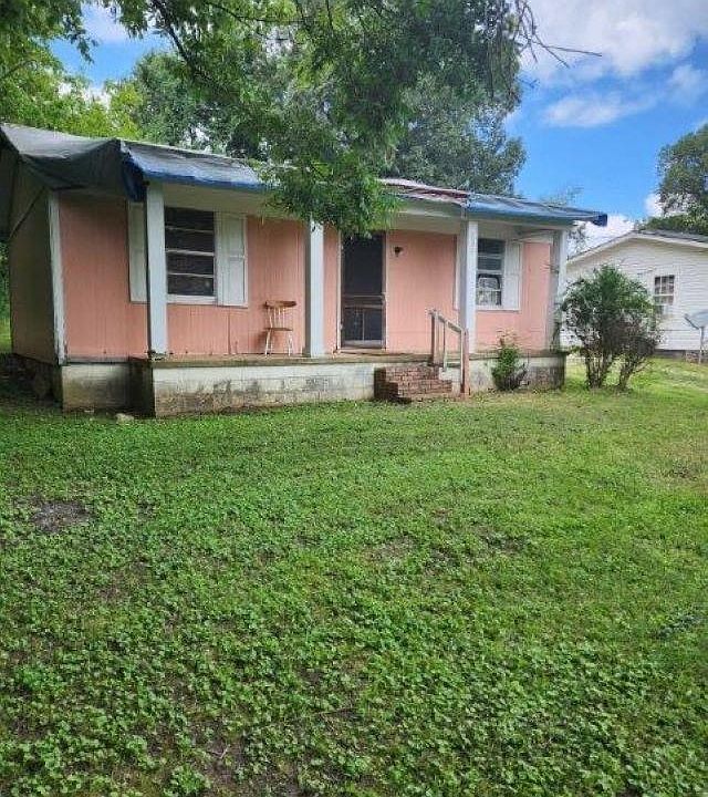 1st image of 697 Scott St