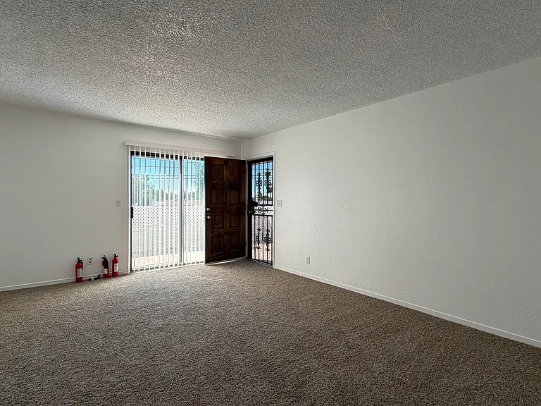 2514 E Andrews Ave #204 — Photo 5