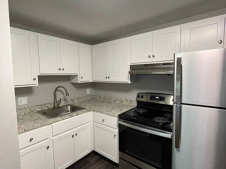 The Bellamy Apartments — Photo 21