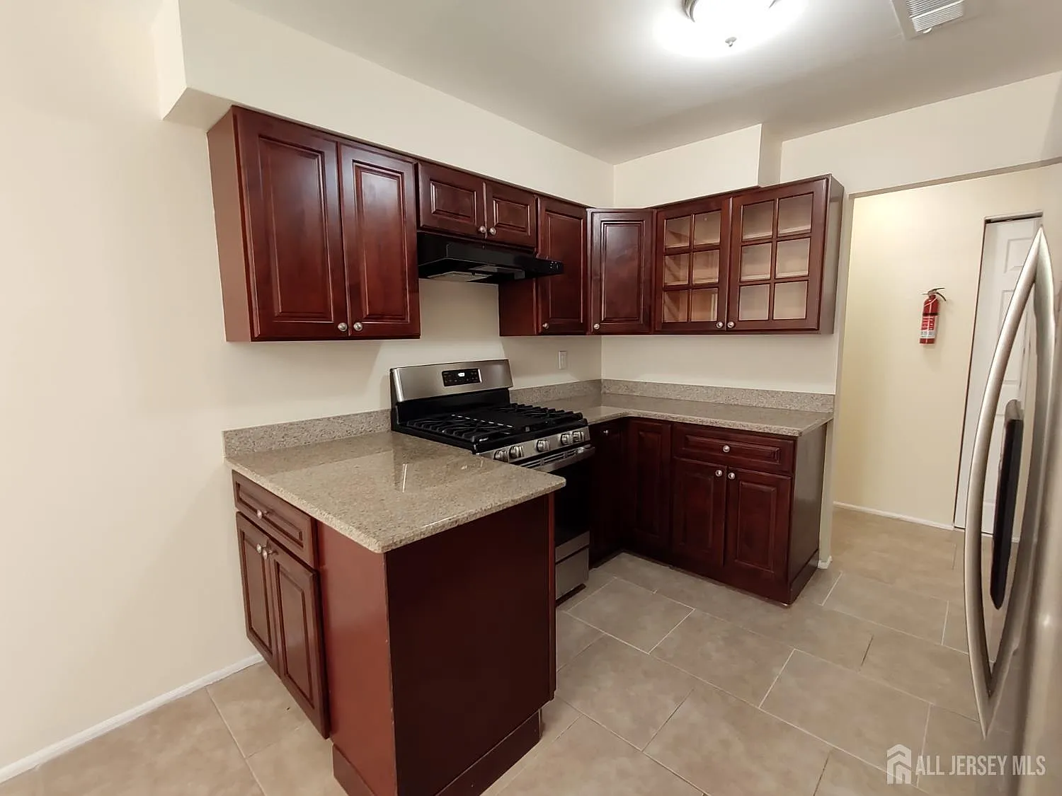 2 bed, 2.0 bath, $2,500 — Photo 4