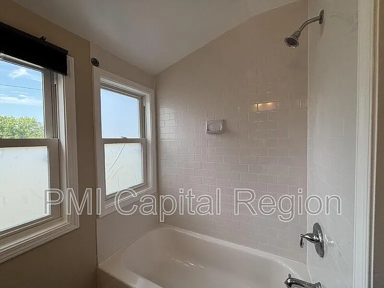 3903 Hampden St — Photo 20