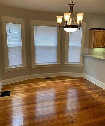 4th image of 3004 Sylvanie St