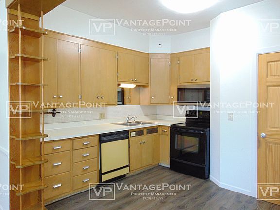 2nd image of 433 S Van Buren St #11263228