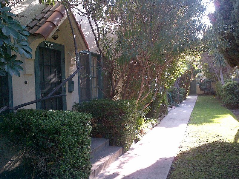 1st image of 1433 Centinela Ave