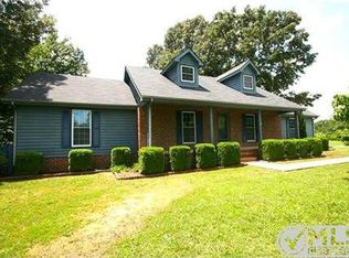 421 Inglewood Cir, Tullahoma, TN 37388