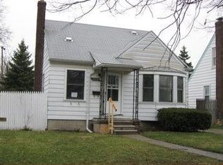 12121 Rossiter St, Grosse Pointe, MI 48224