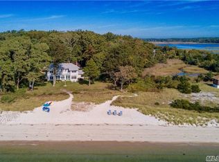 12700 New Suffolk Ave, Cutchogue, NY 11935
