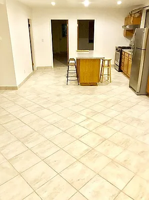 Rented by Voro, LLC | media 27