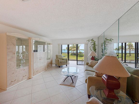 2nd image of 200 Intracoastal Pl APT 206