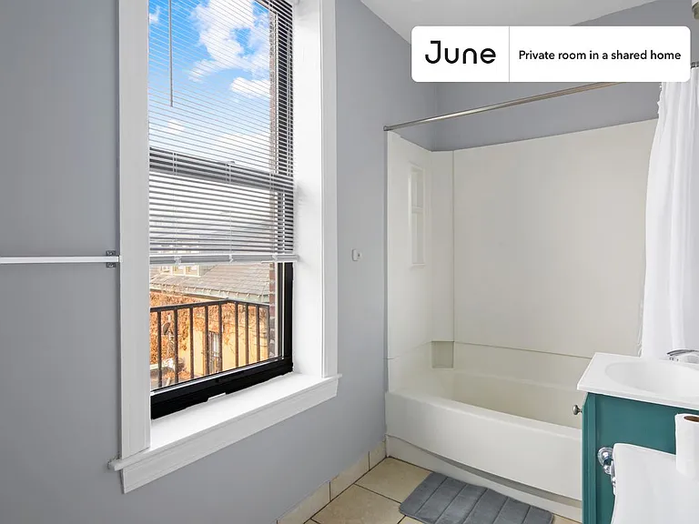 17 Highgate St #A — Photo 10