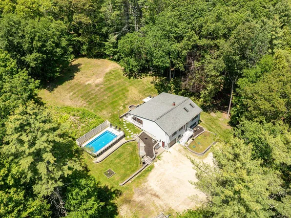 4 Mones Folly Drive, Dover, NH 03820