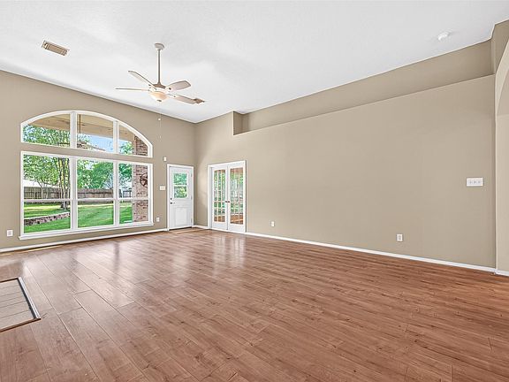 4th image of 1514 Melissa Dr
