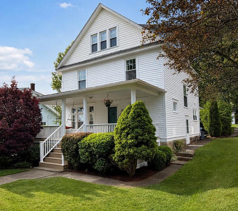 1st image of 313 W Pine Ave
