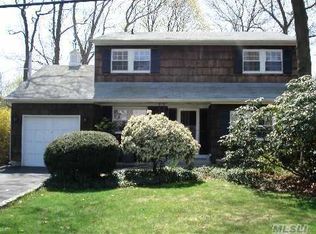 142 Paul Pl, Ronkonkoma, NY 11779