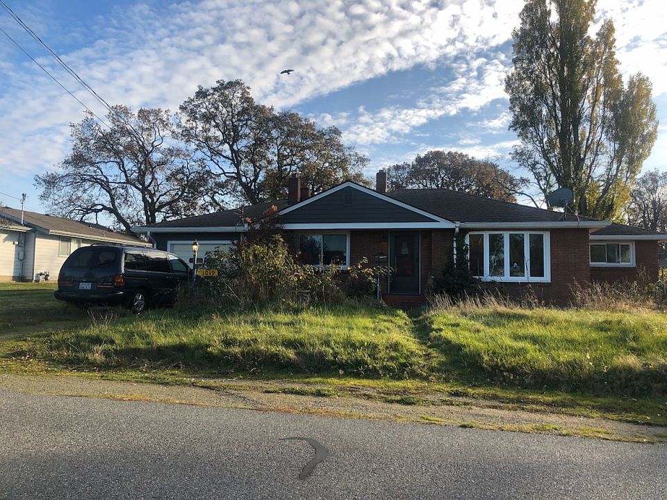 1st image of 1049 SE 6th Ave