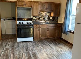 145 Mount Pleasant St #1, Fall River, MA 02720