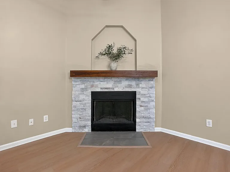 863 S Lilac Loop — Photo 11