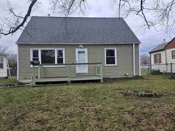 1044 Dundee Ave, Waterloo, IA 50701