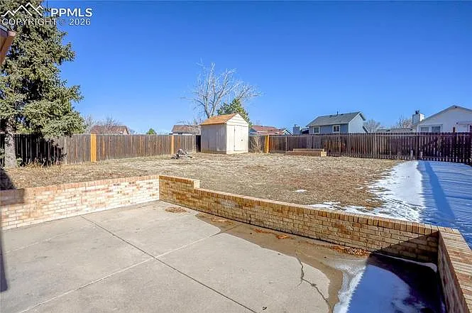 925 Tammany Dr — Photo 4