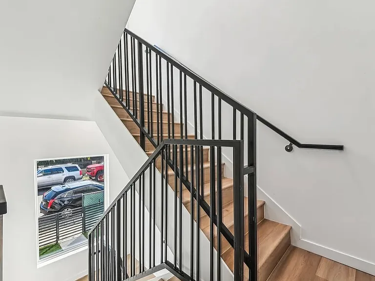 2919 S Burnside Ave #1 — Photo 15
