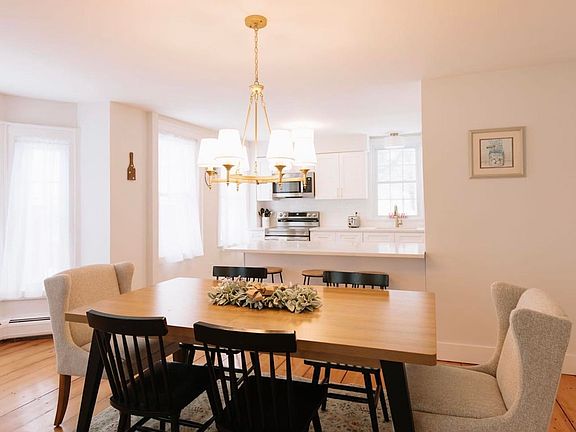 3rd image of 152 Main Street