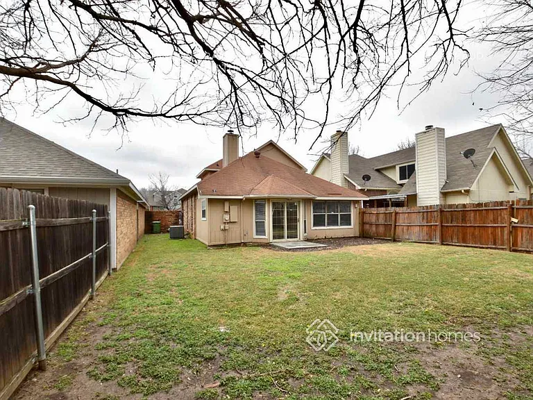 6929 Driffield Cir — Photo 15