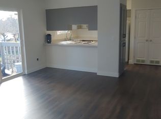 597 Van Wey Cir #D, Eagle Pt, OR 97524