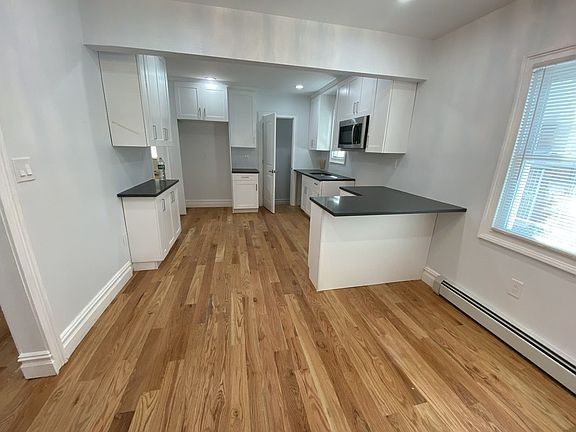 5th image of 119-41 223rd St